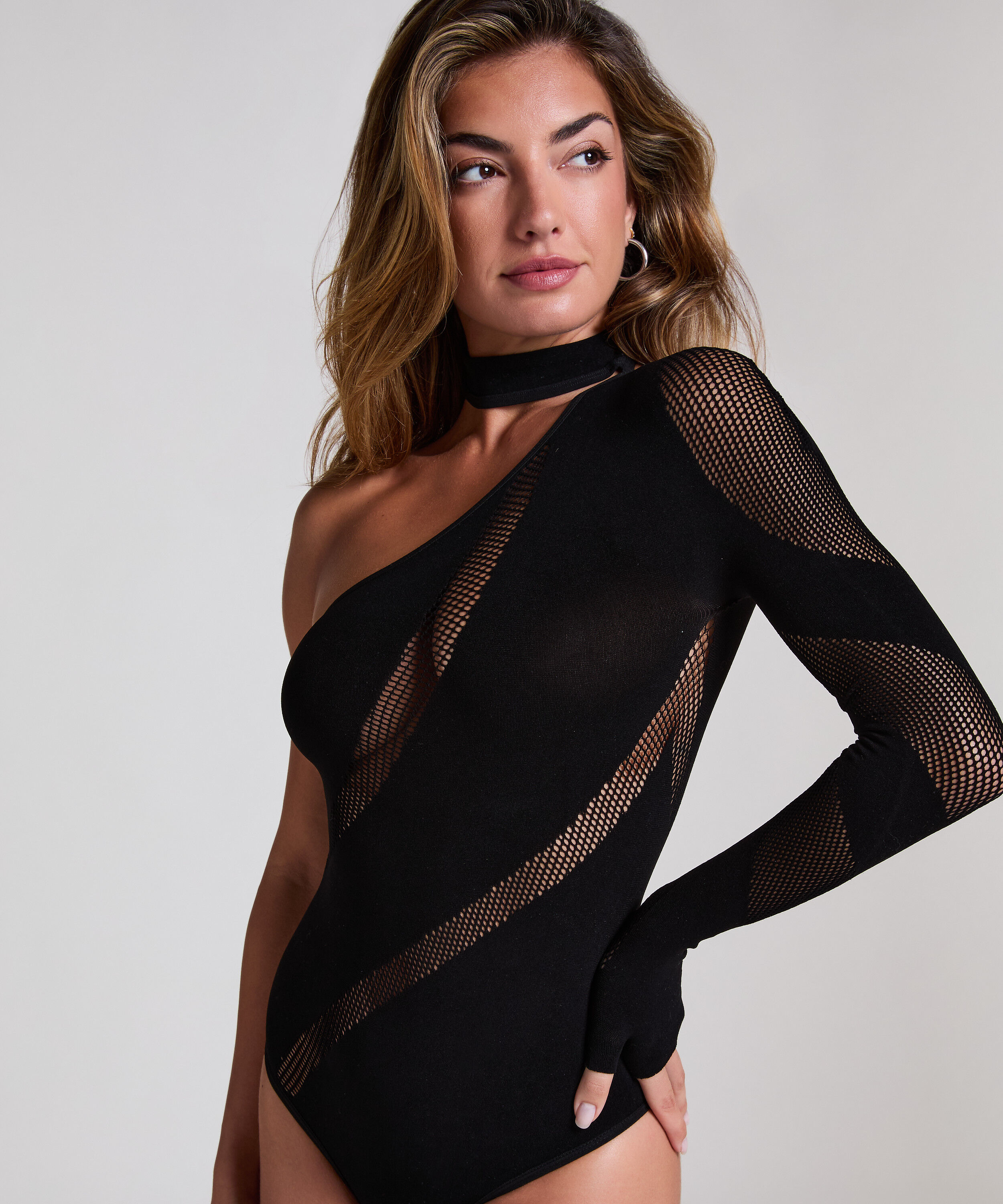Assymetric Body, Black