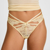 Wera Thong, Yellow