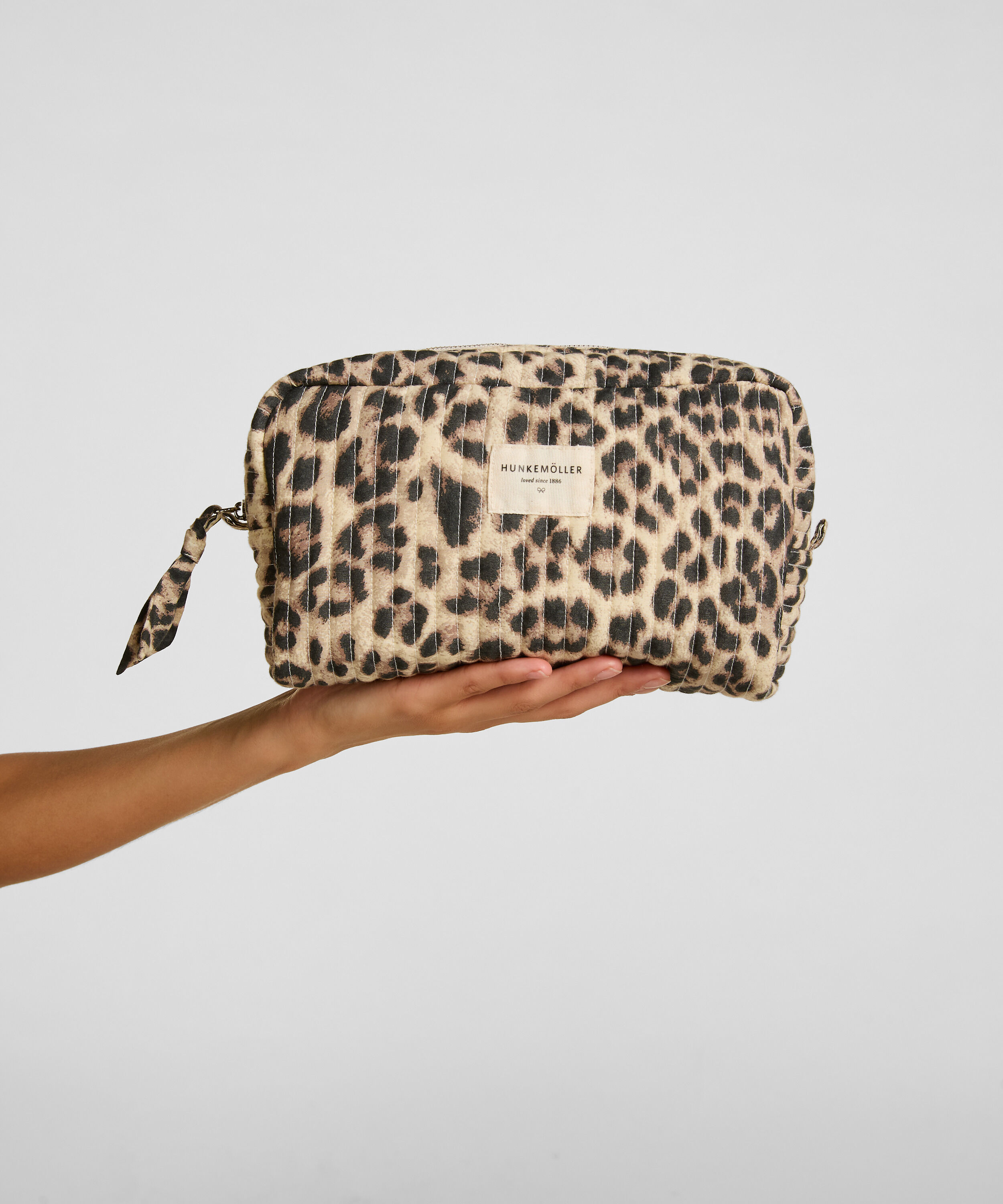 Make-Up Bag Big Leopard, White