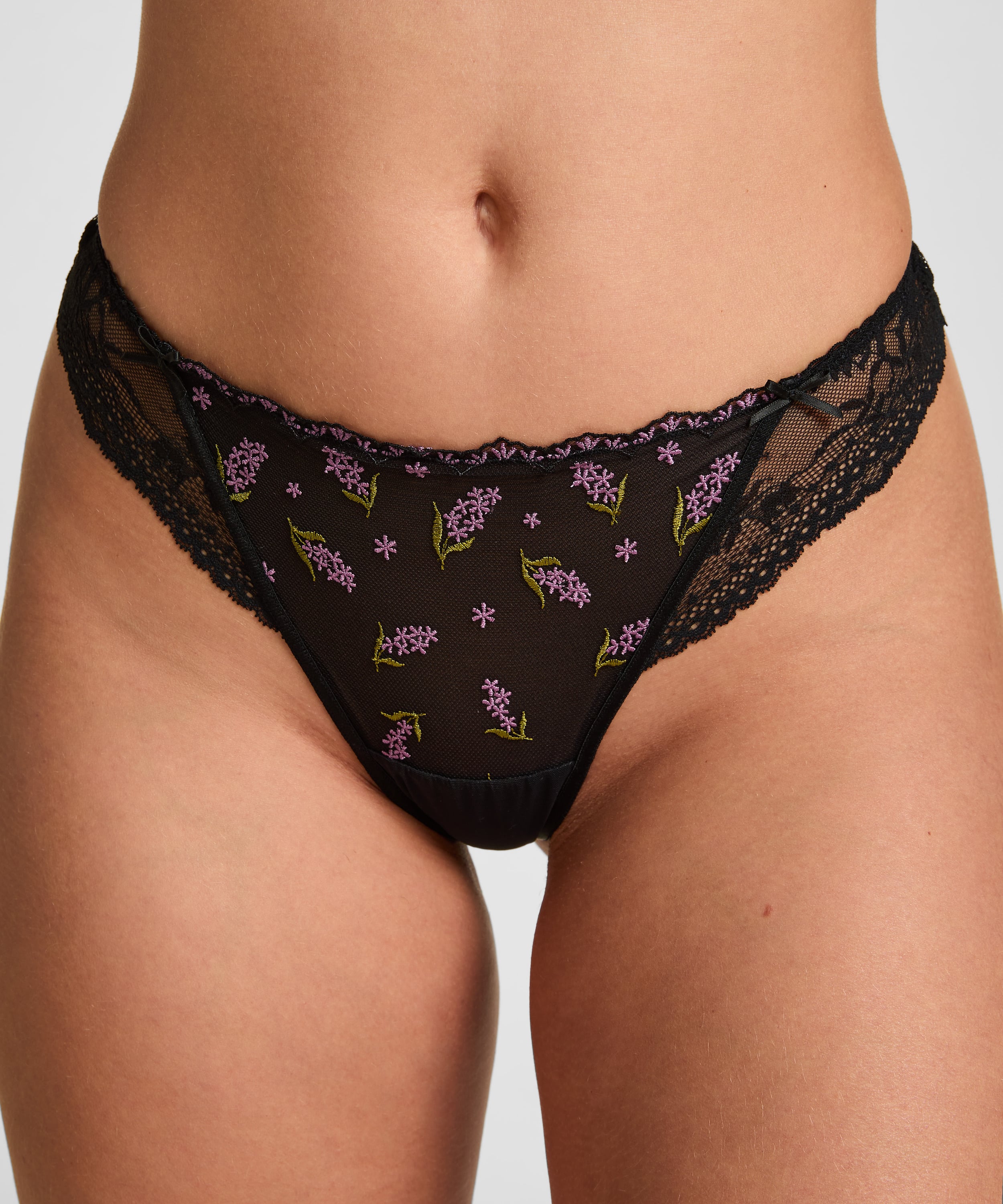 Thong Iris, Black, main