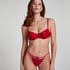 Maxime thong, Red