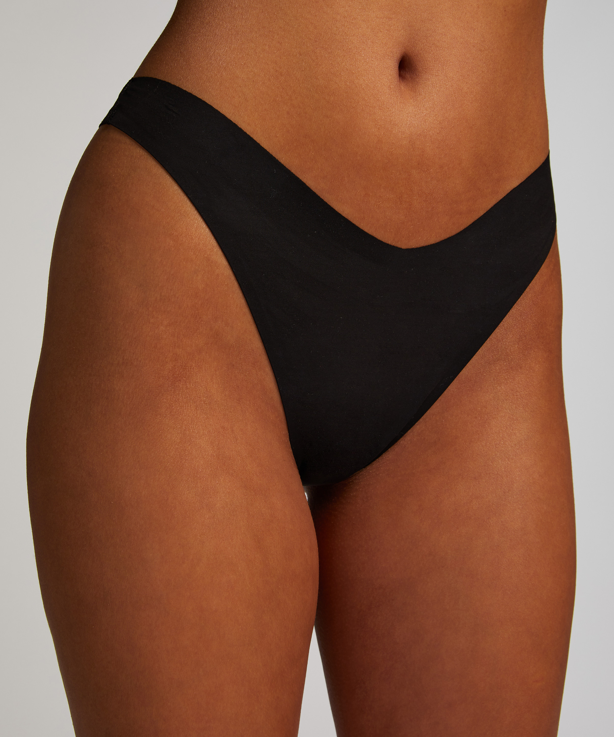 Invisible Thong, Black, main