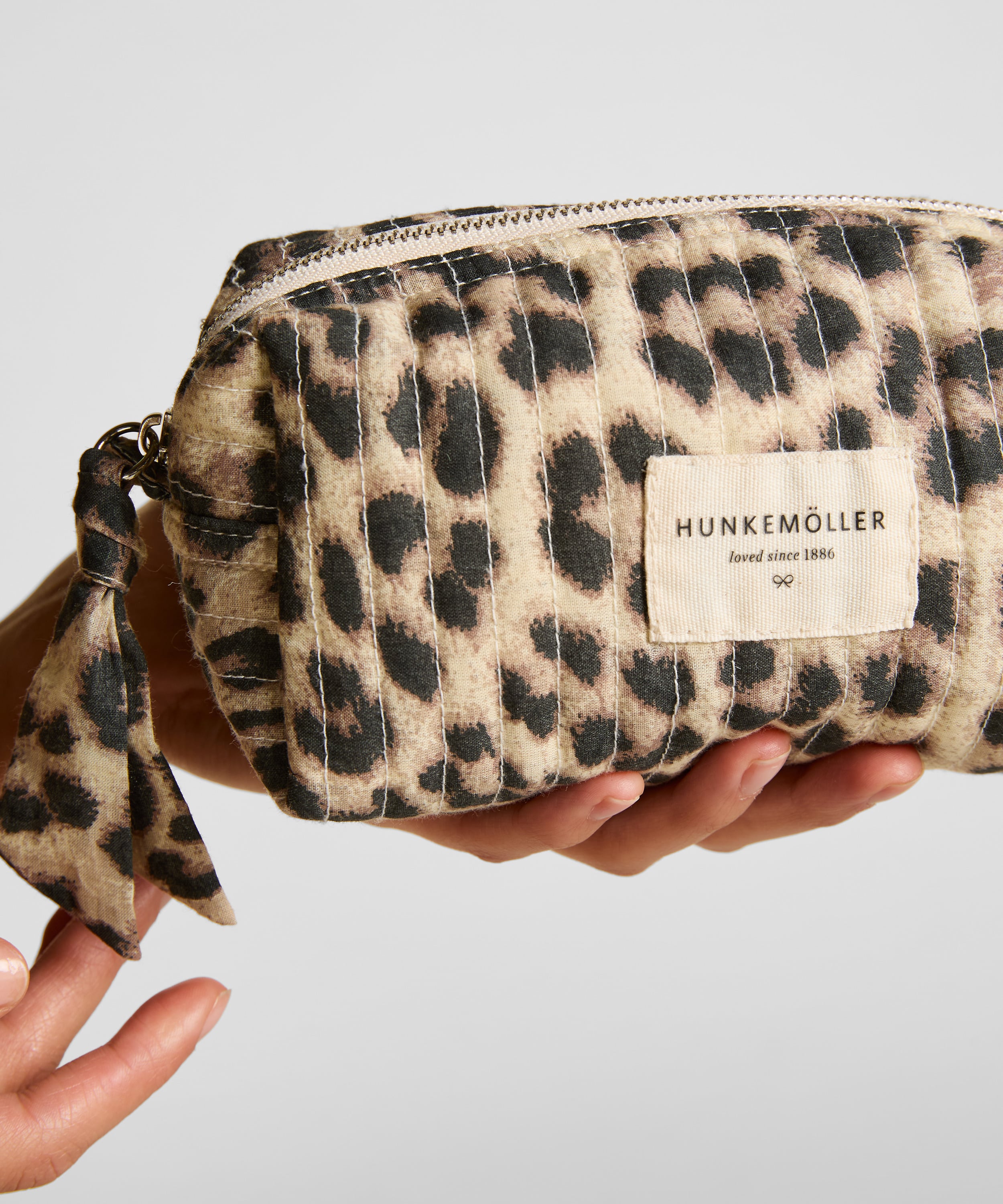 Make-Up Bag Small Leopard, Beige, main