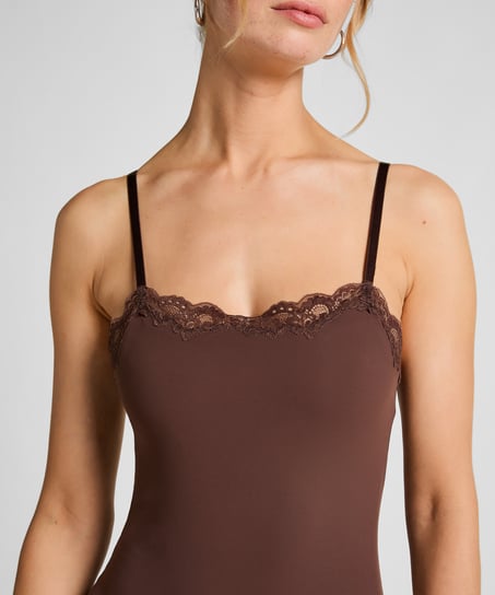 Alissia Body, Brown