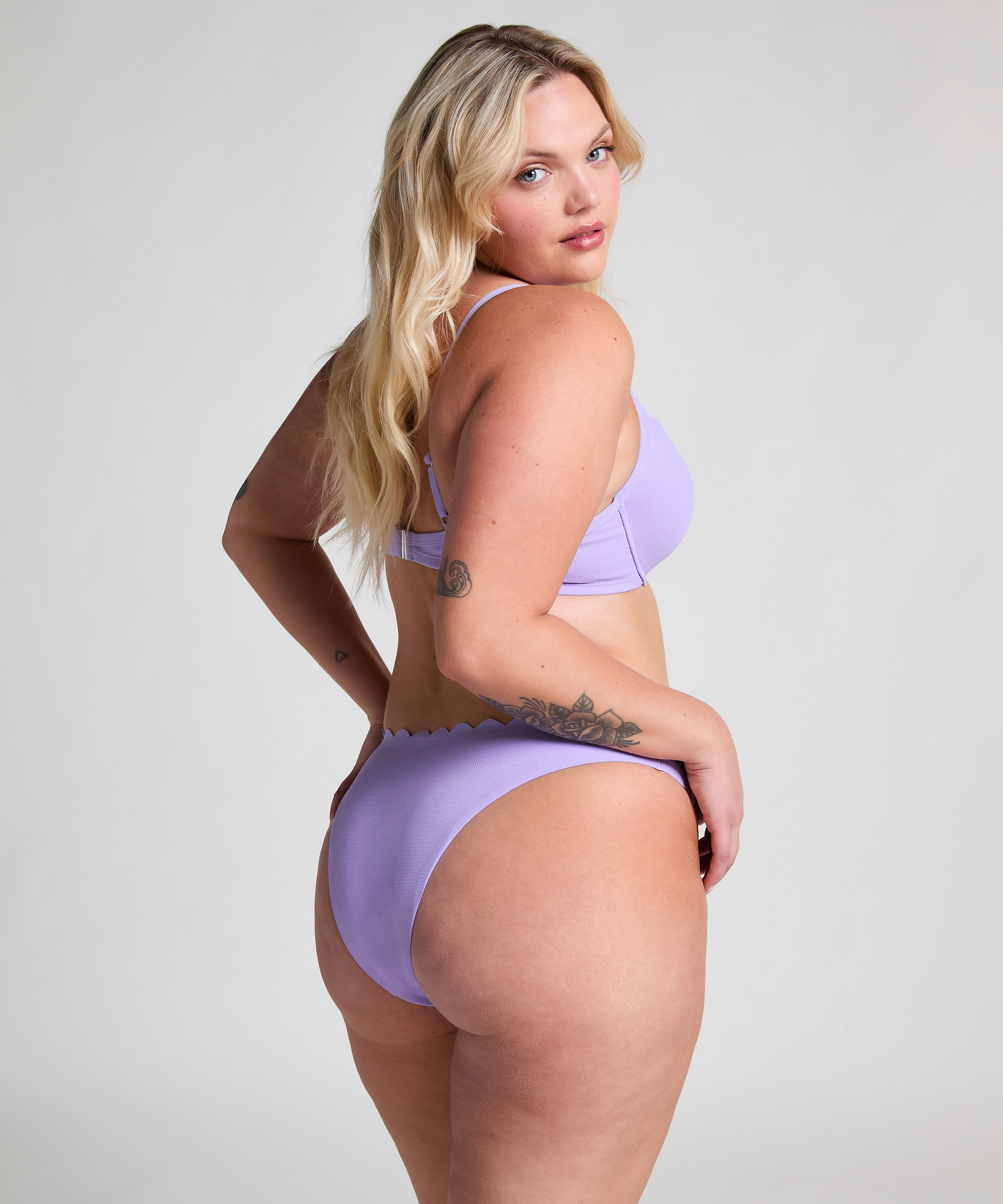 Scallop Padded Underwired Bikini Top, Purple, main