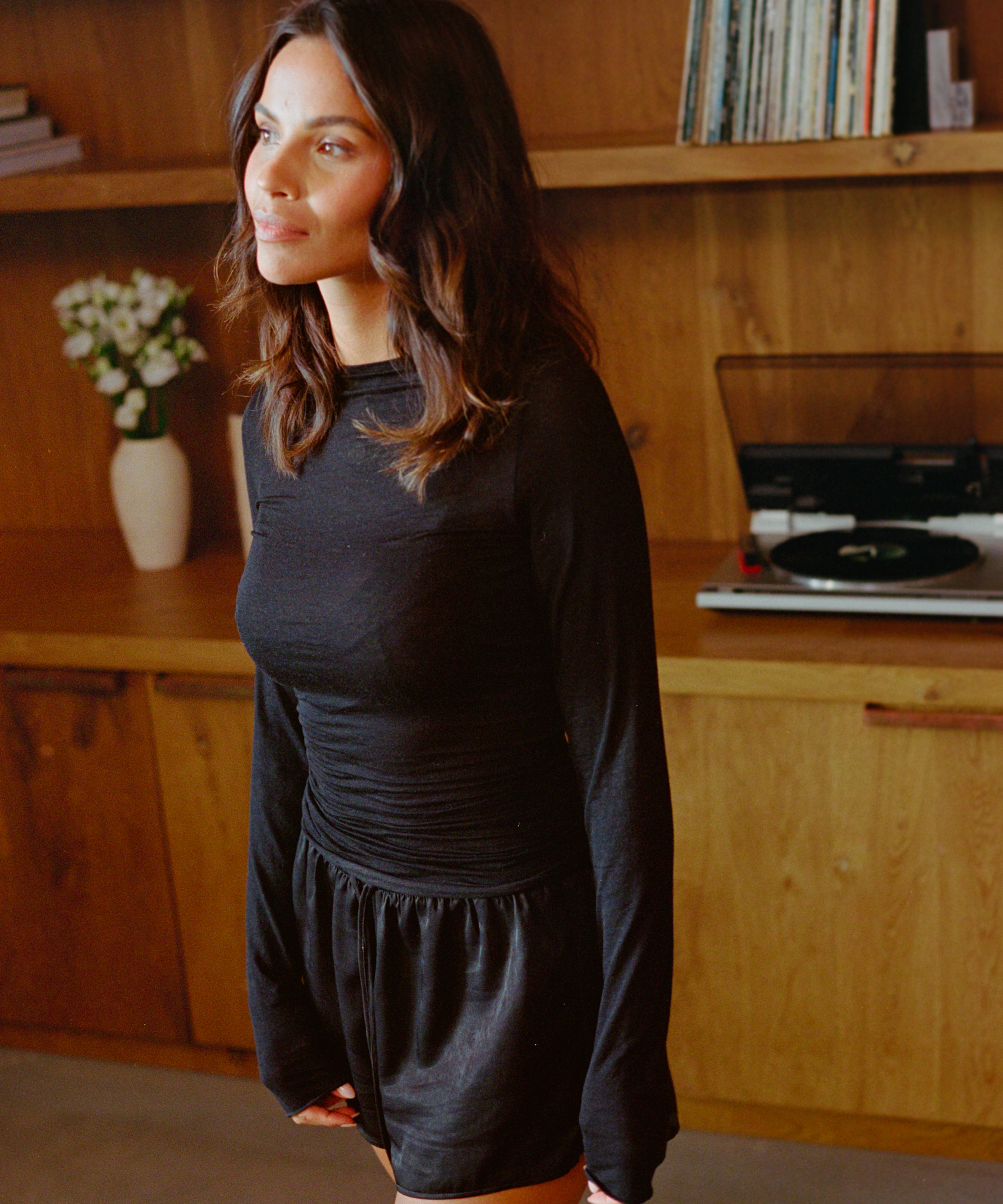 Short Satin Minimal, Black, main