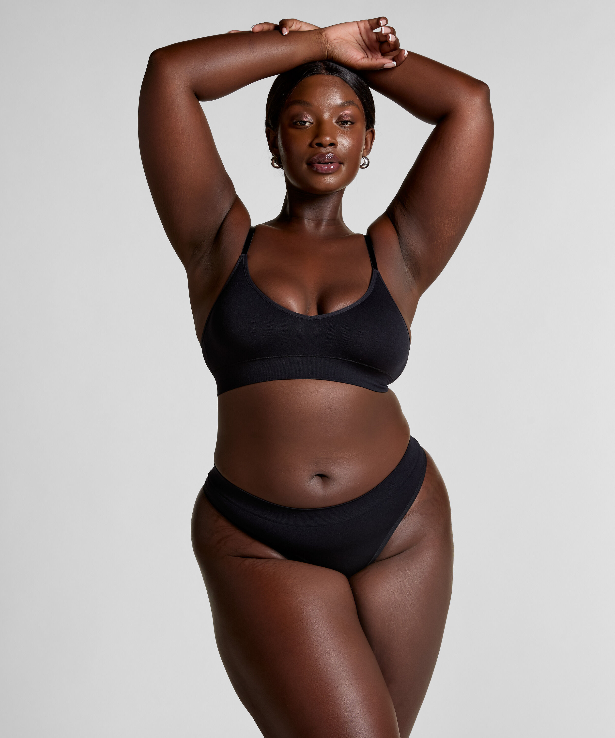 Dide Thong, Black
