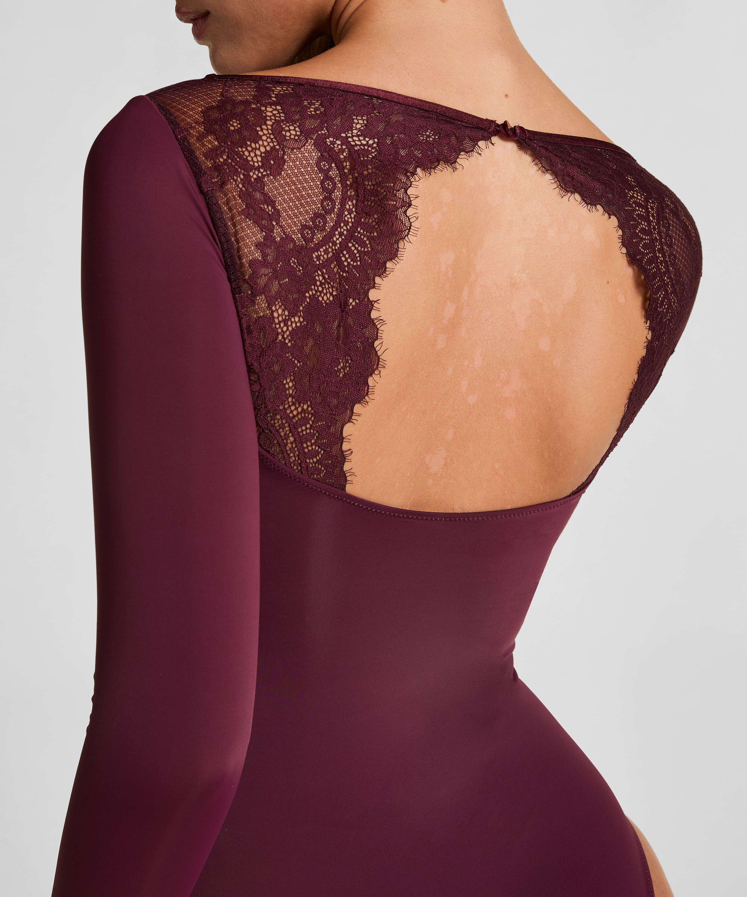 Becky Body, Purple, main
