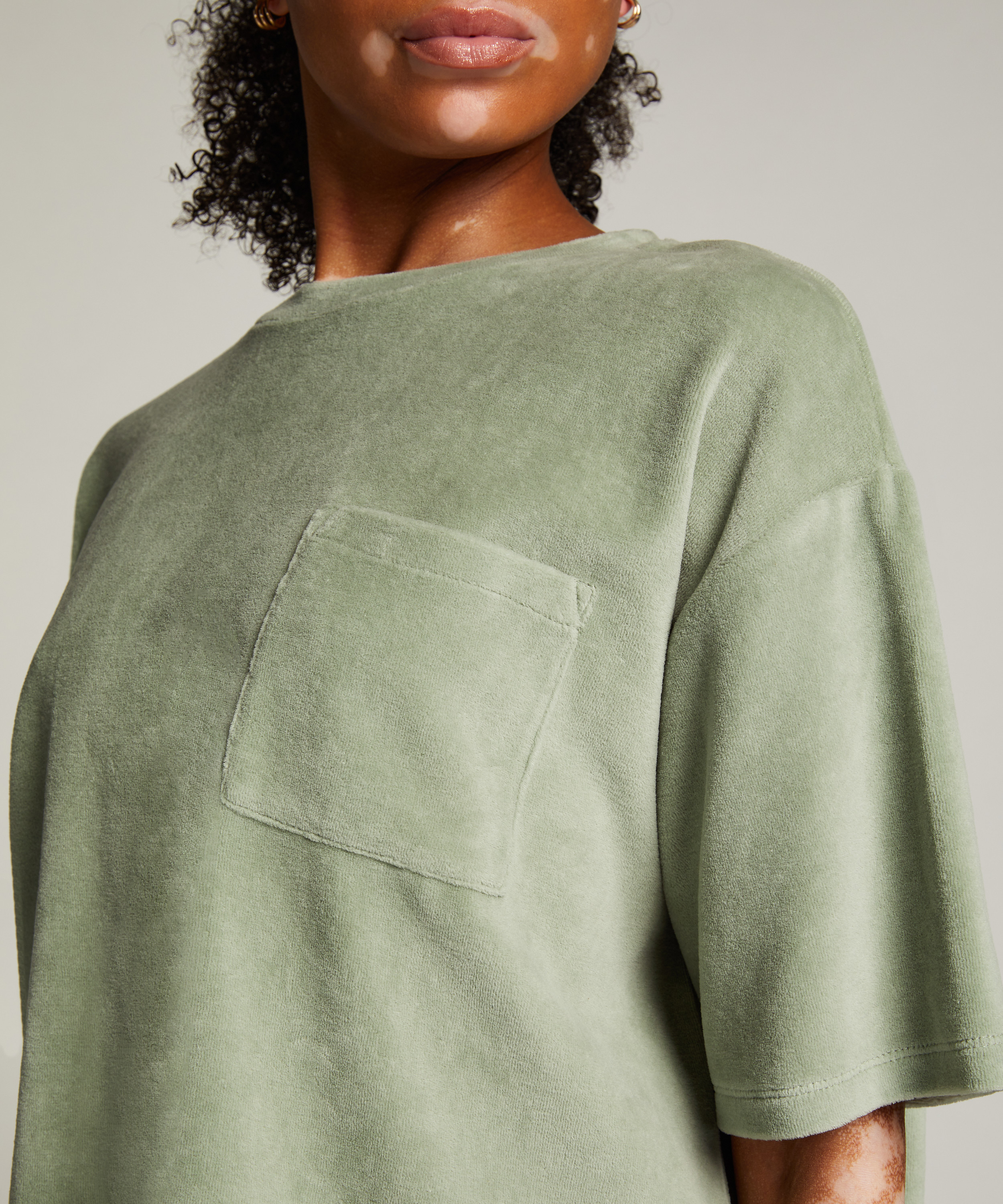Short-sleeve velours top, Green, main
