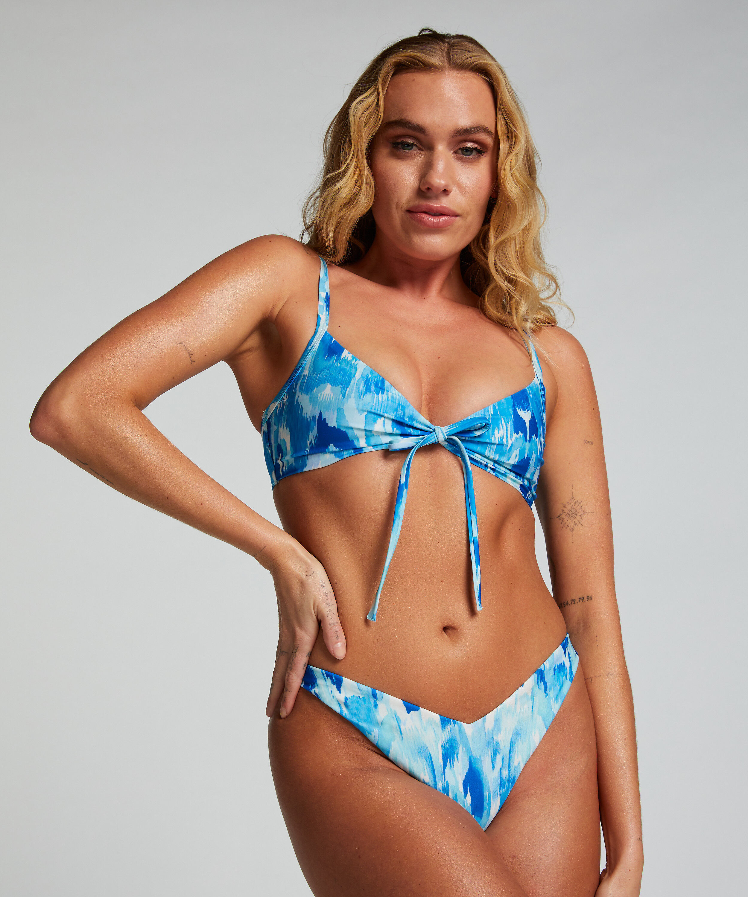 Paraguay High-Leg Bikini Bottoms, Blue