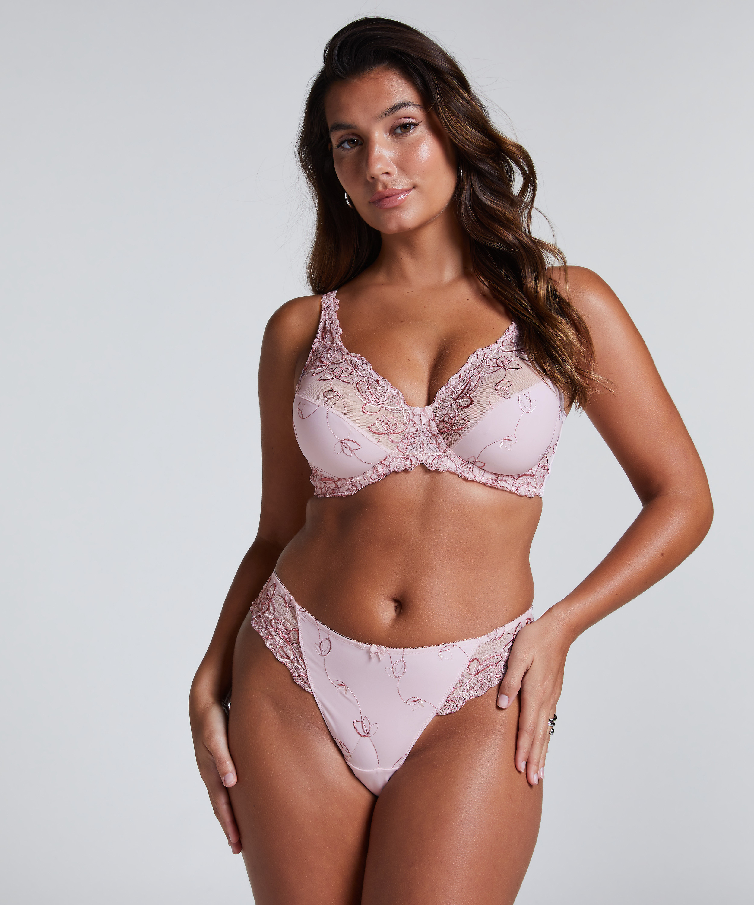 Diva thong, Pink, main