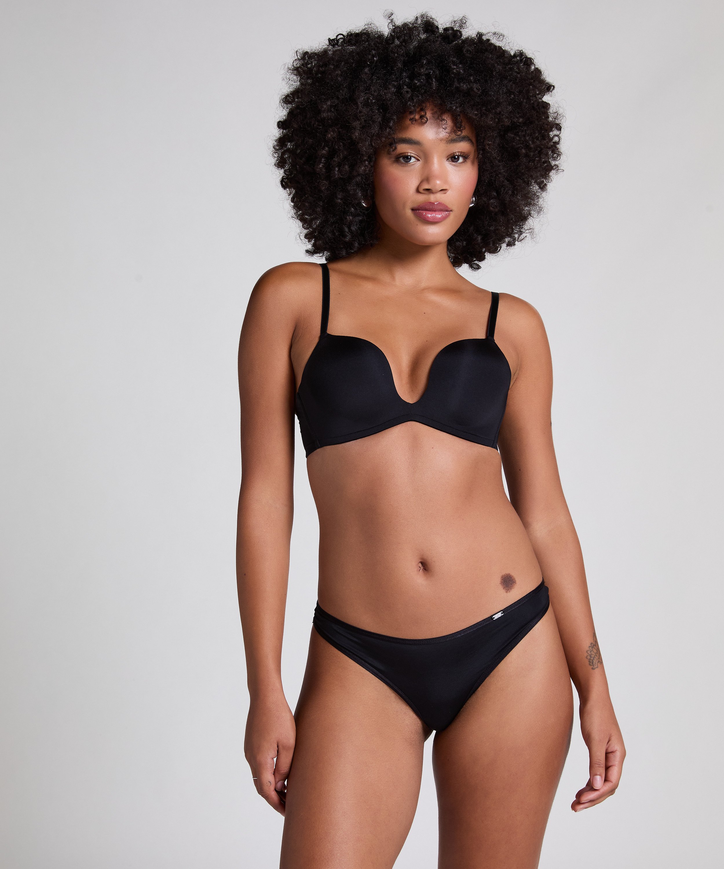 Deep-V Padded Underwired Push-Up Bra, Black, main