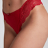 Sophie Thong, Red