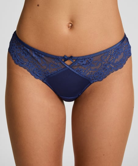 Liloye Cheekini, Blue