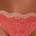 Ellie Thong, Red