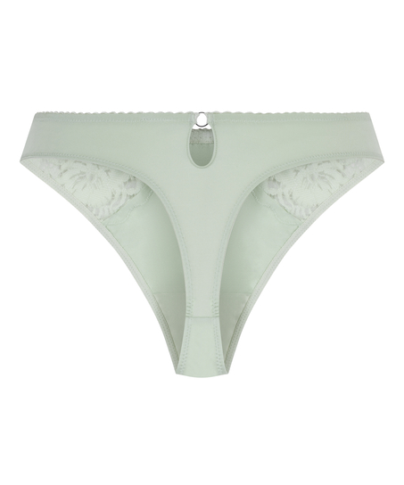 Andrea Thong, Green