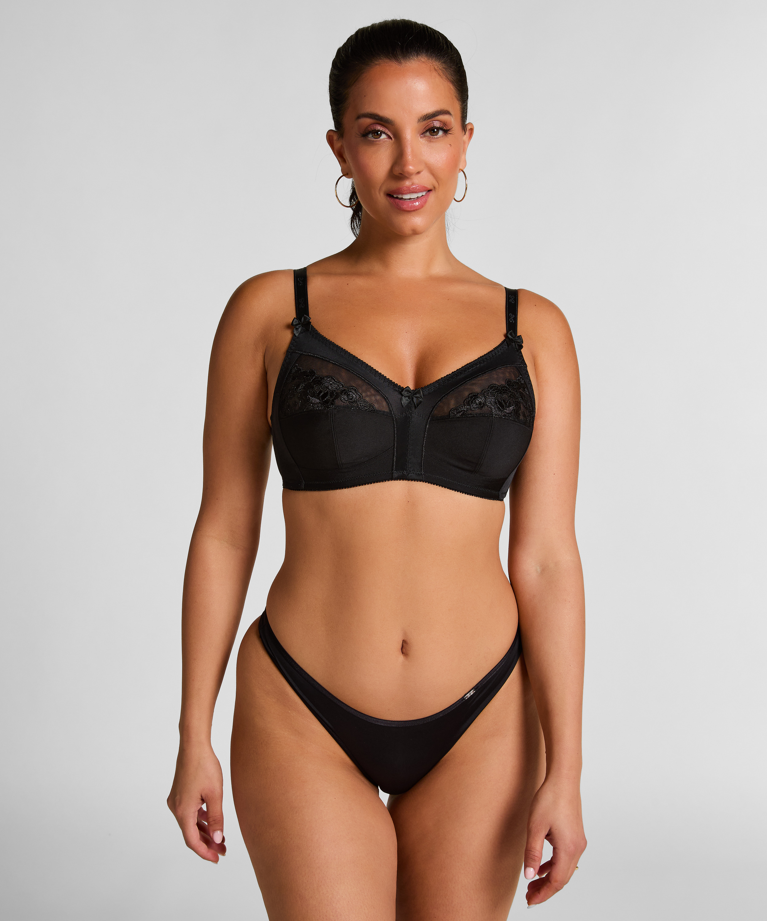 Sara Non-padded Non-underwired Bra, Black, main