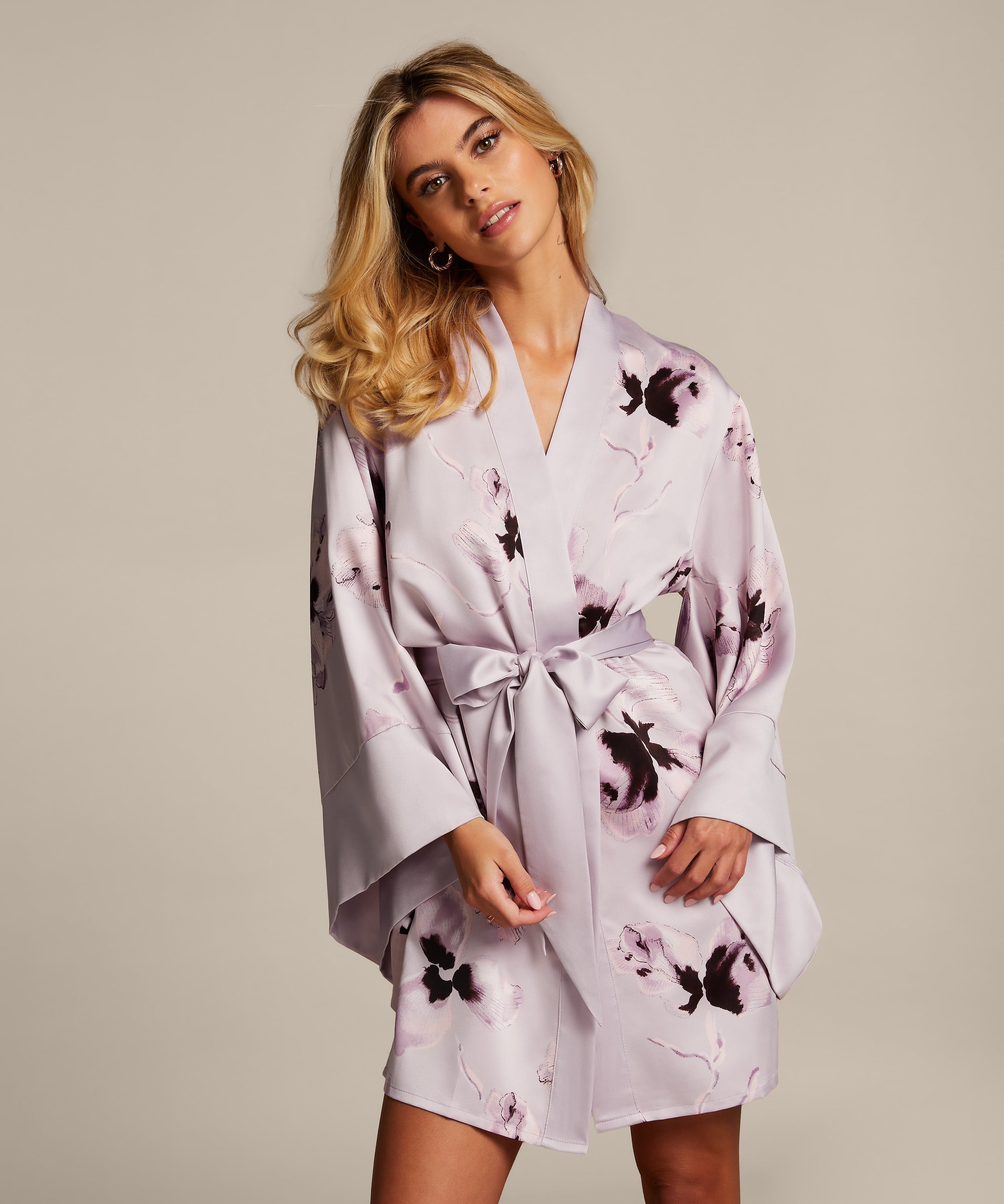 Satin Trim Kimono