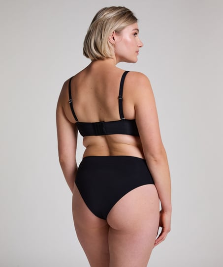 Smooth Brazilian, Black