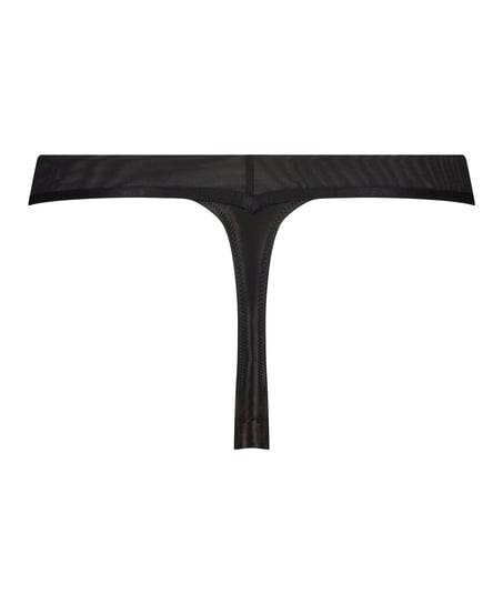 Magdalena Thong, Black