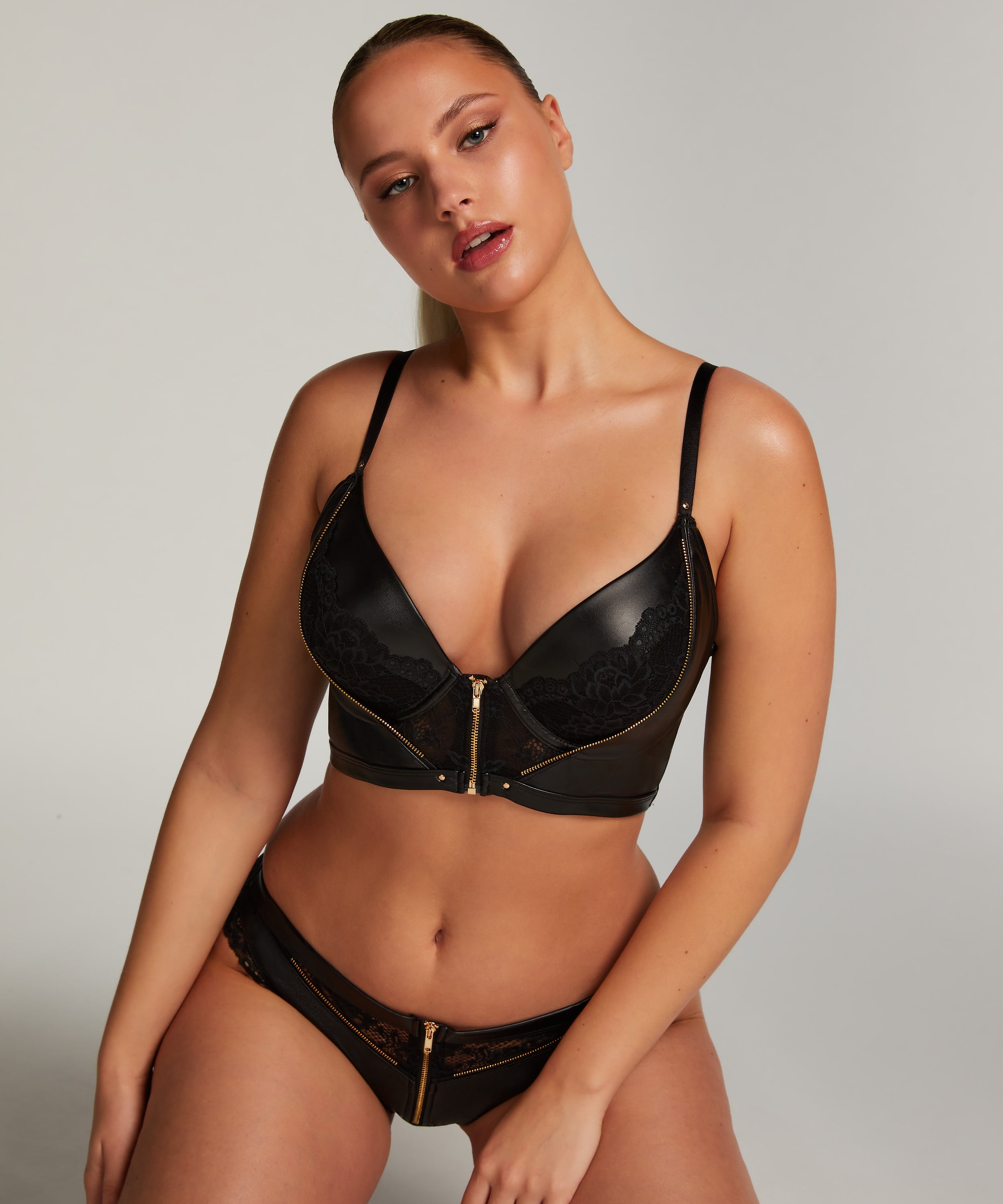 Talia Padded Longline Underwired Push-Up Bra, Black, main