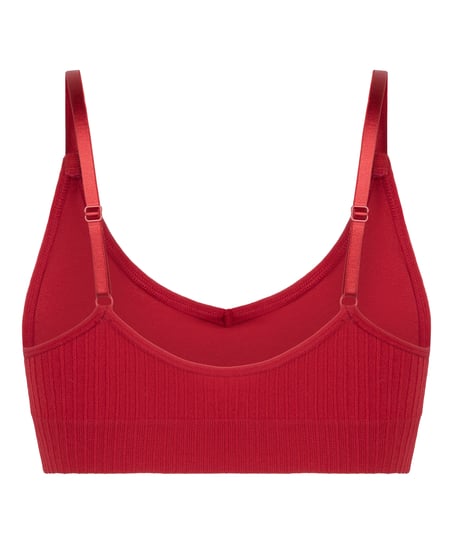 Dianne Bralette, Red