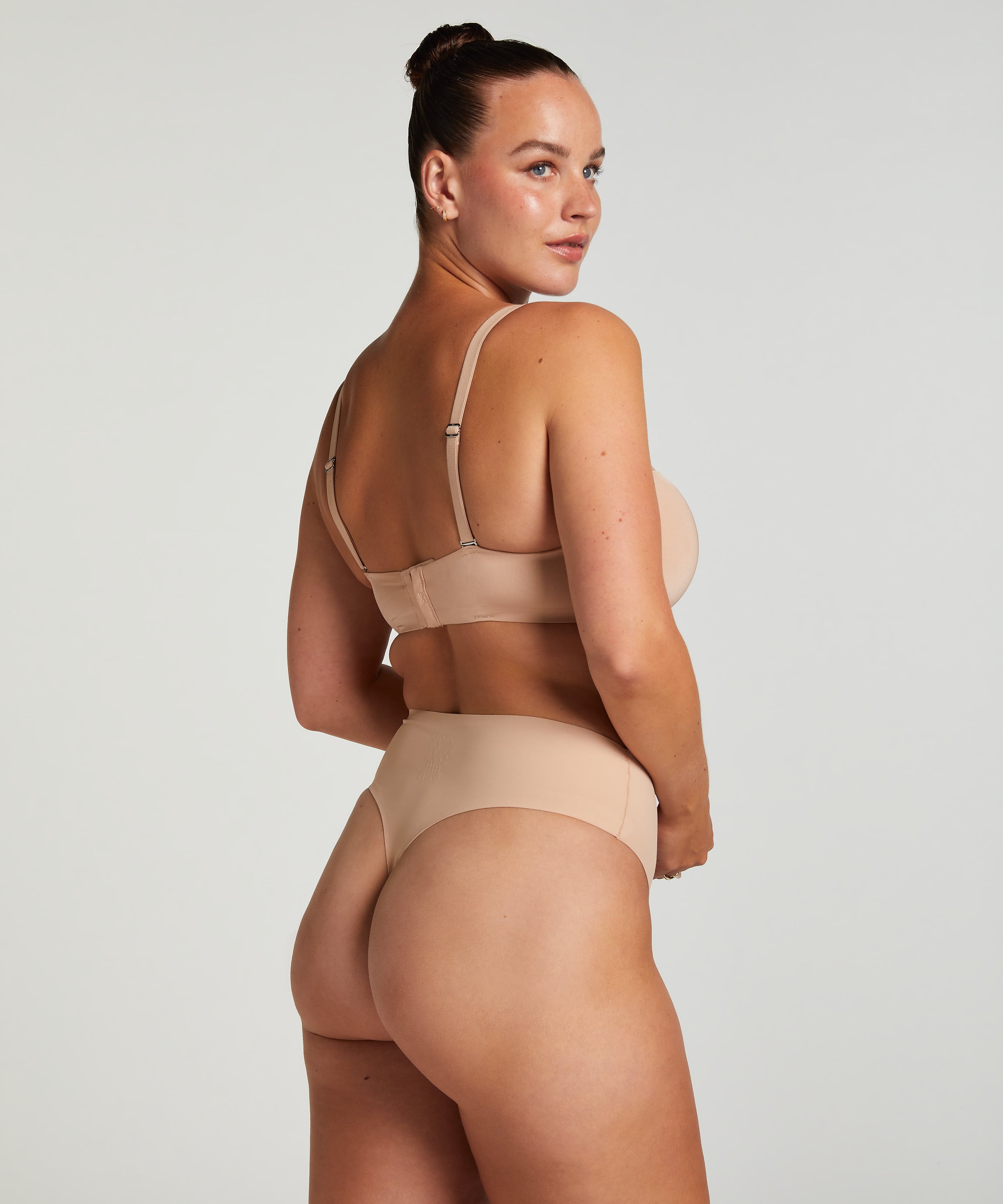 Smooth Padded Underwired Strapless Push-Up Bra, Beige, main