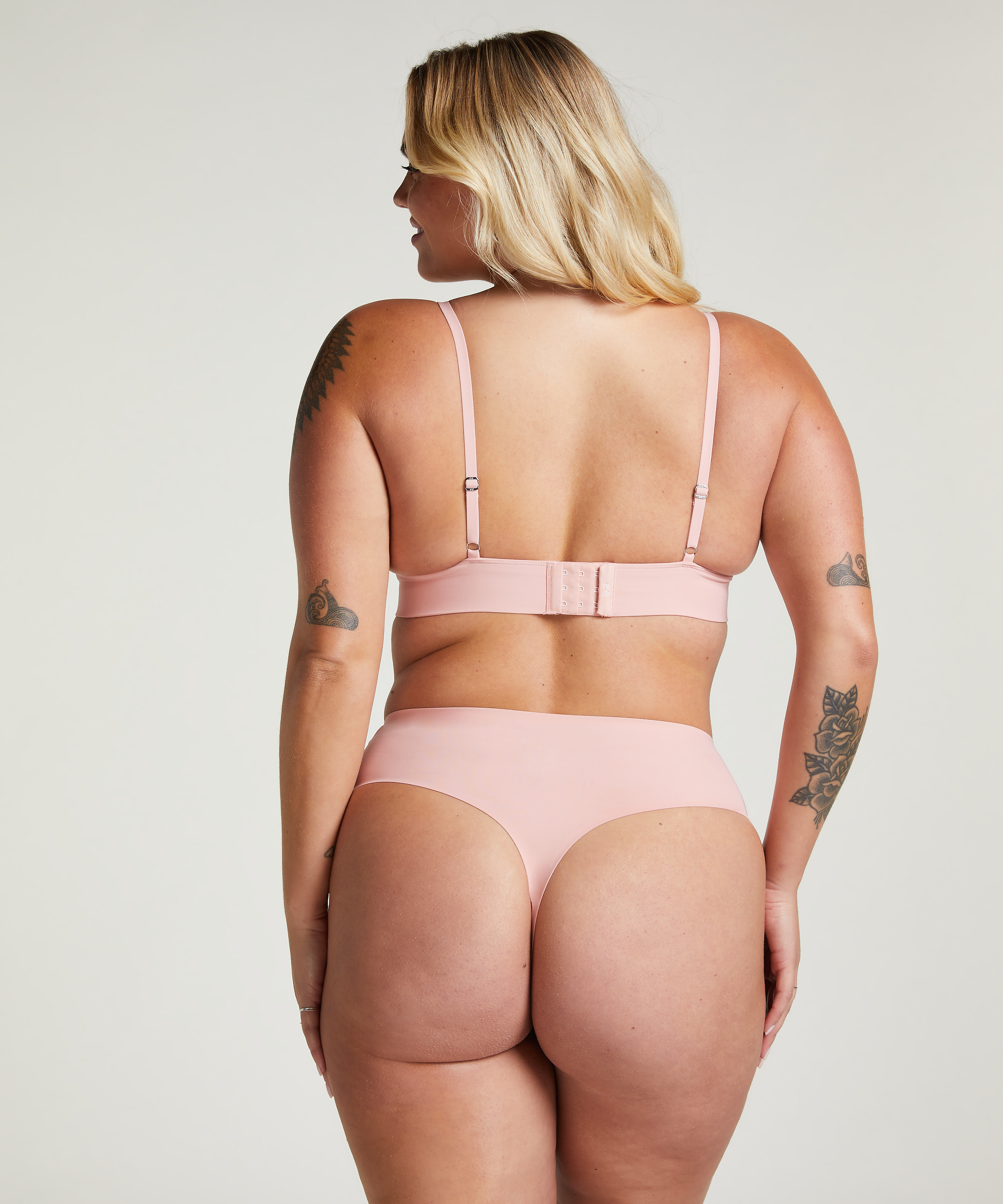 Smooth Triangle Bralette, Pink, main