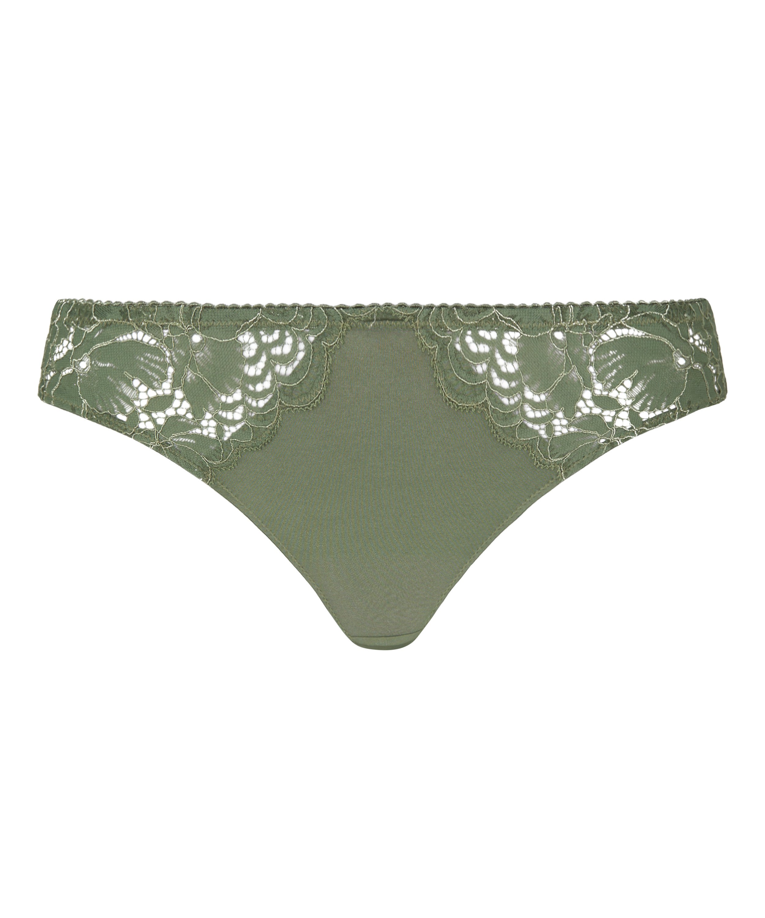 Andrea Thong, Green, main