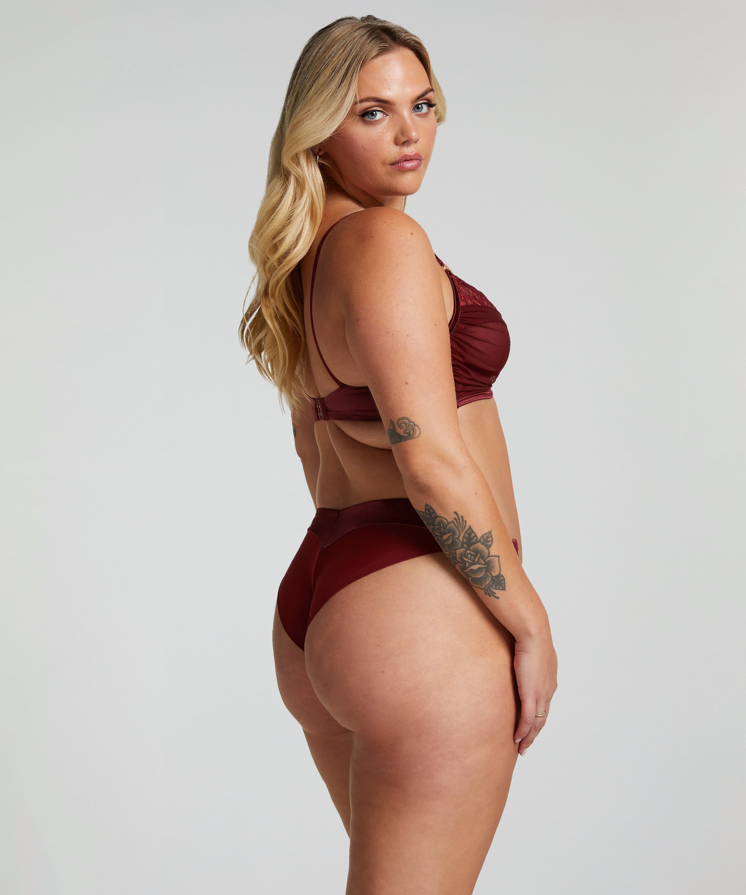 Zoe High Brazilian, Red, main