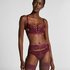 Avela Suspender, Red