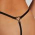Isabelle Thong, Black