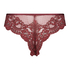 Penelope Brazilian, Red