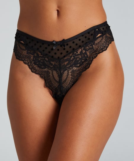 Tonia Brazilian, Black