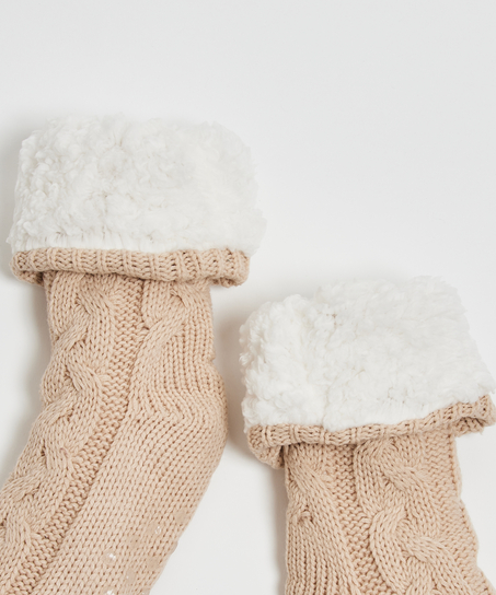 1 pair of knitted socks, White