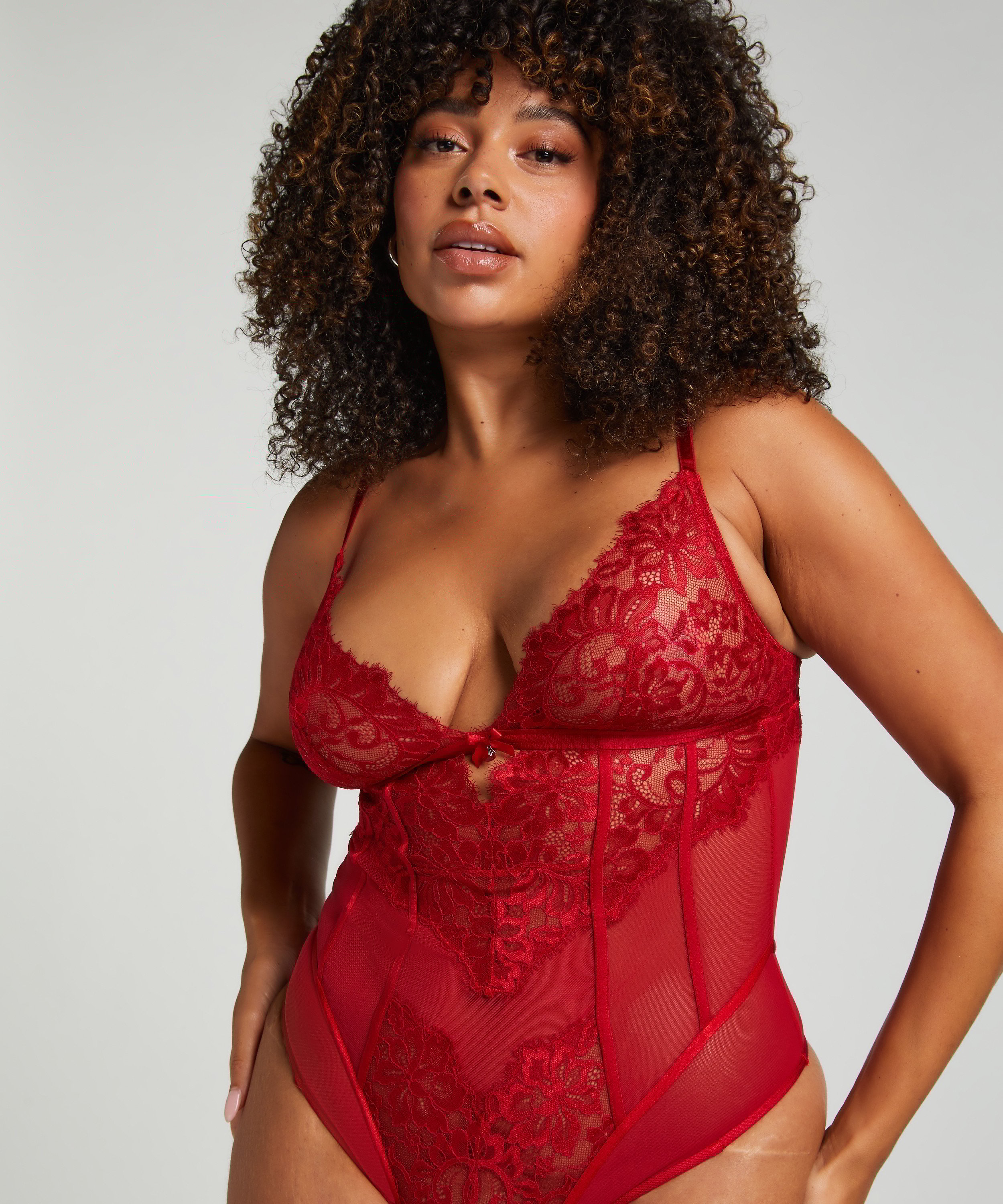 Charlotta Body, Red, main