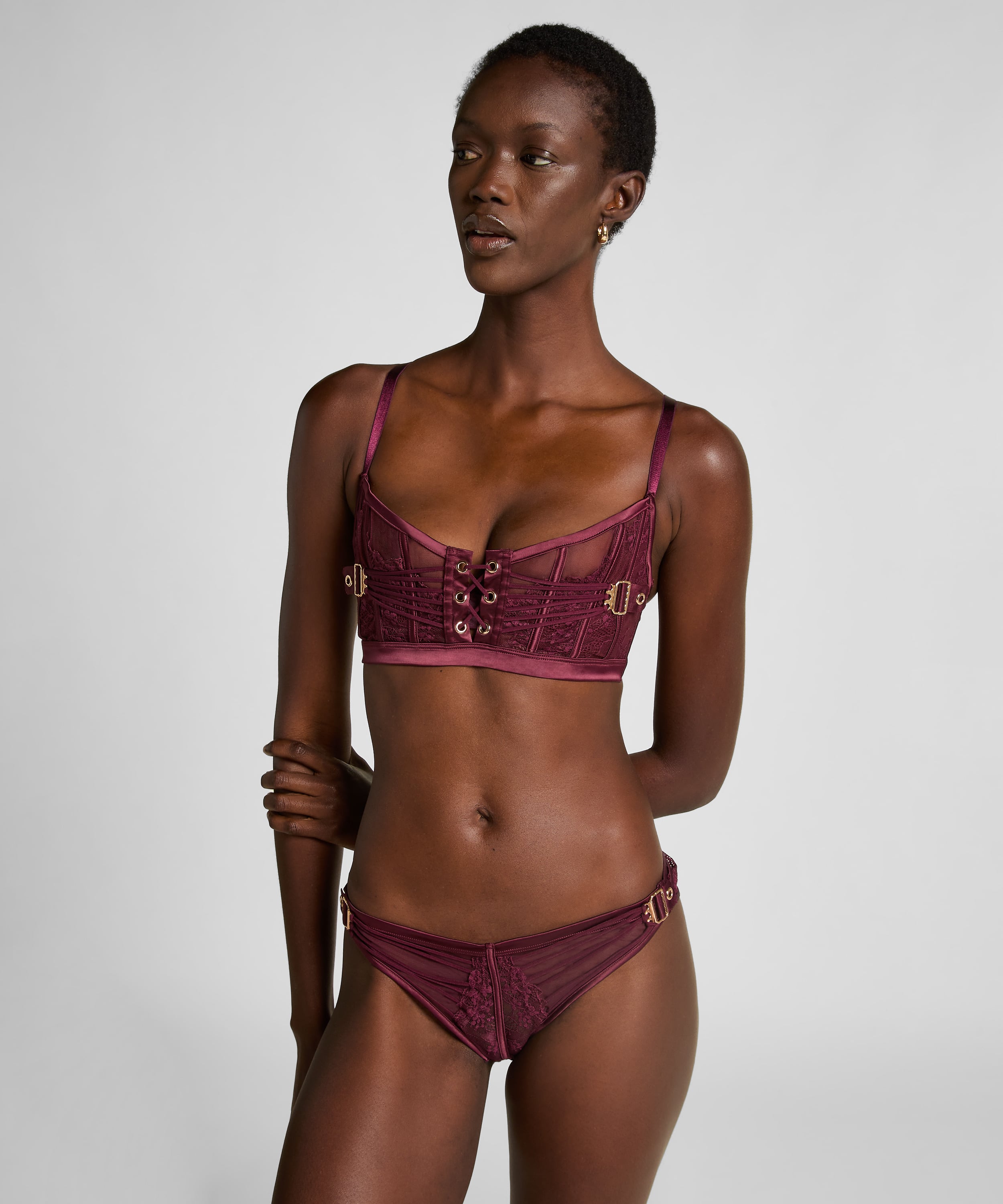 Avela Highleg Brazilian, Red, main