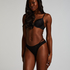 Axelina Thong, Black