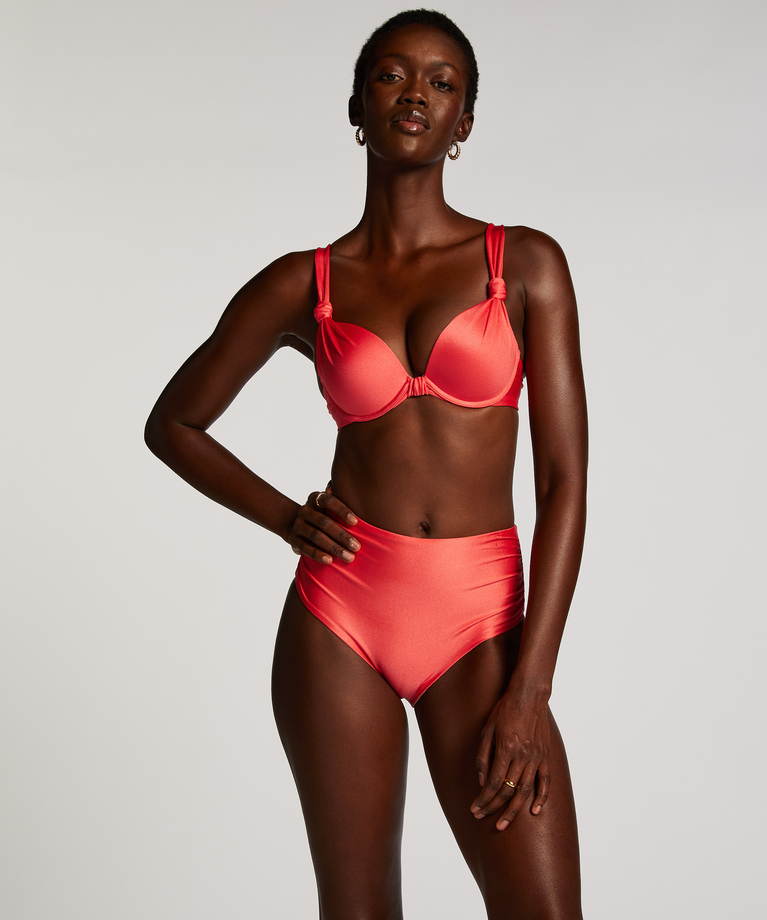 Padded underwired bikini top Luxe Cup E +, Red, main