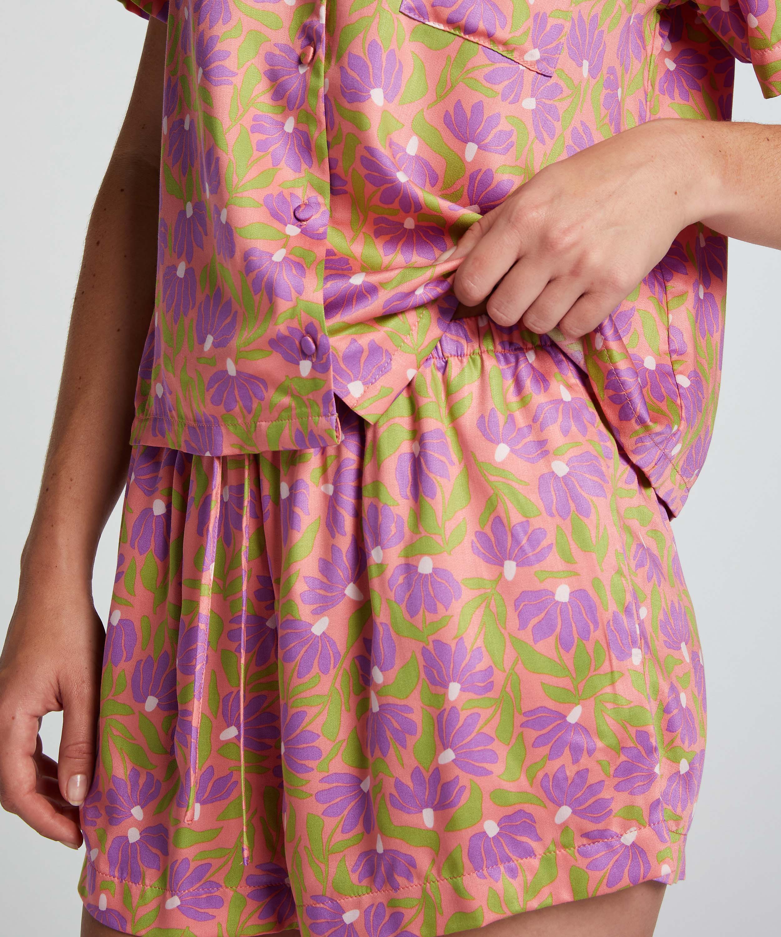 Satin pyjama shorts, Pink, main