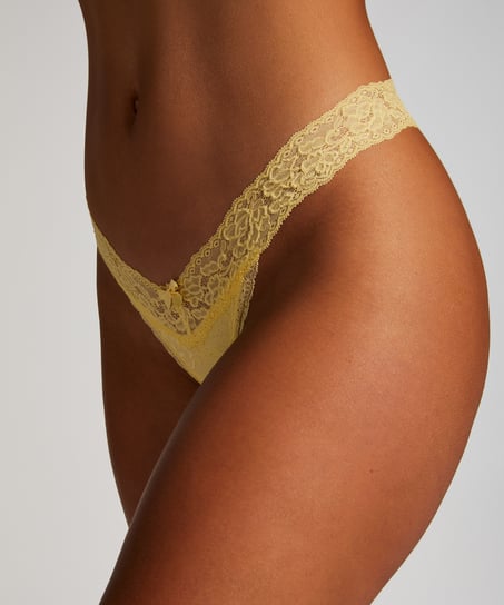 Madison Extra Low Thong, Yellow