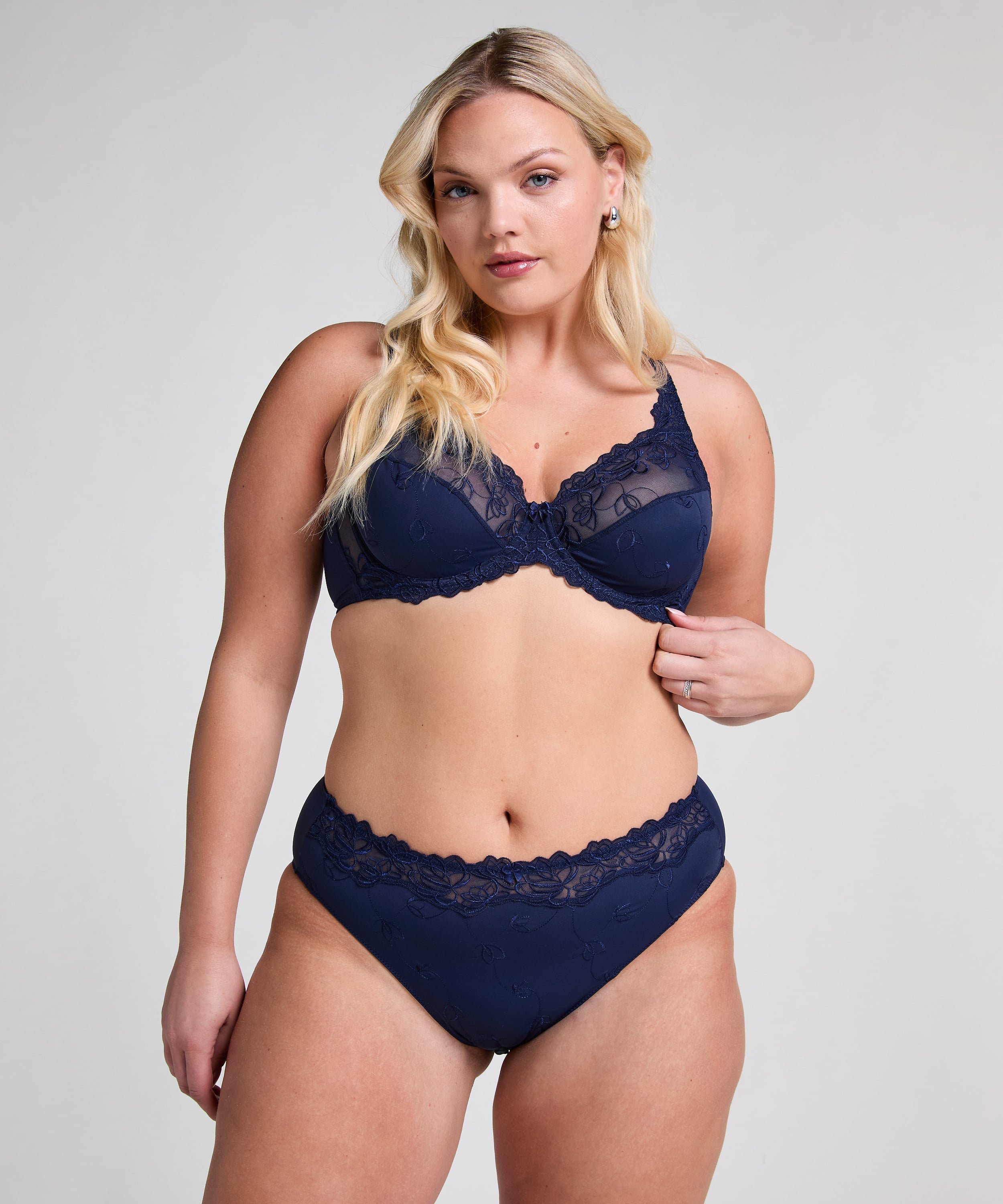 Diva Non-Padded Underwired Bra, Blue, main