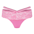 Annika Boxerthong, Pink