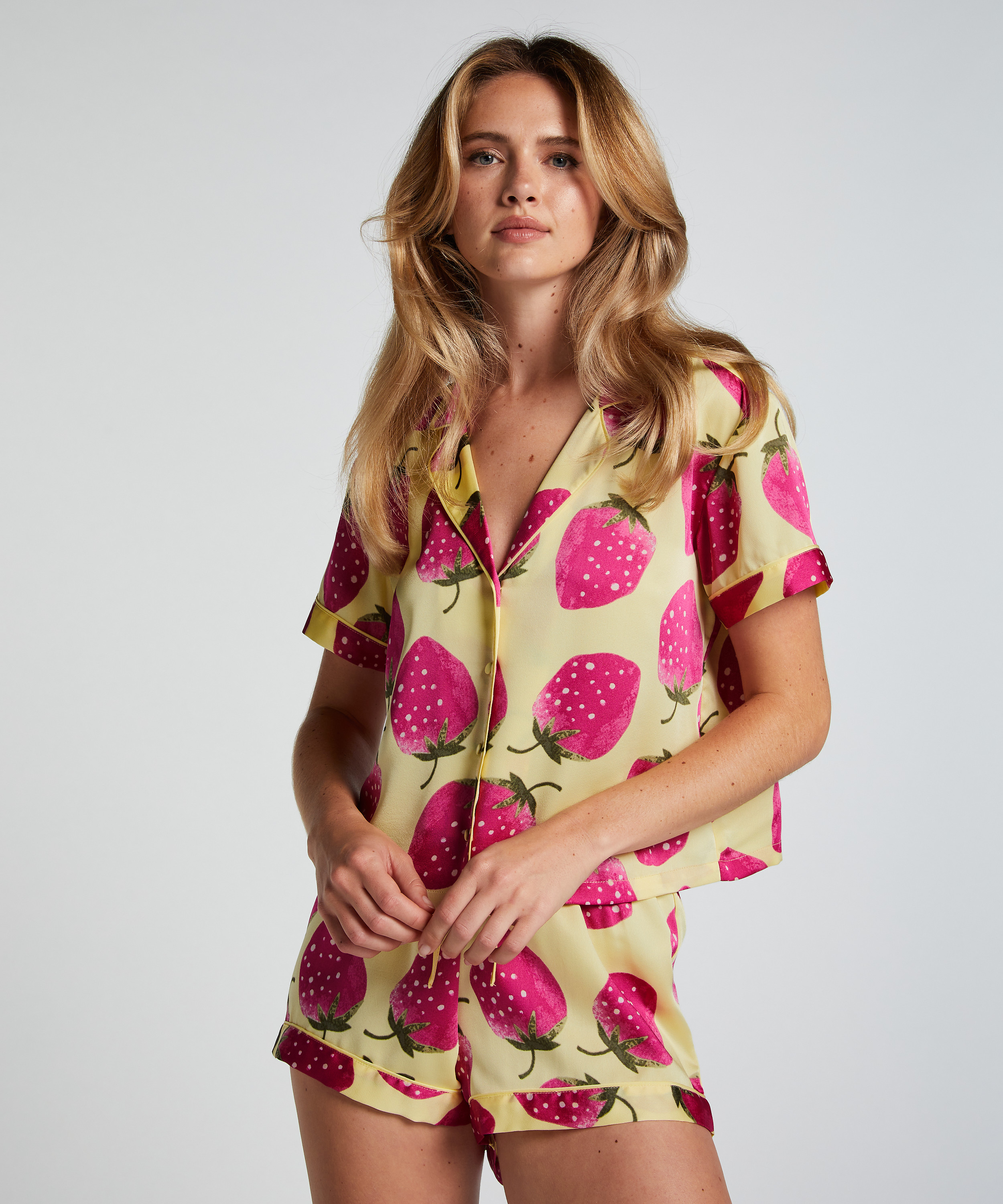 Satin pyjama shorts, Yellow, main