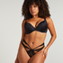 Ada Thong, Black