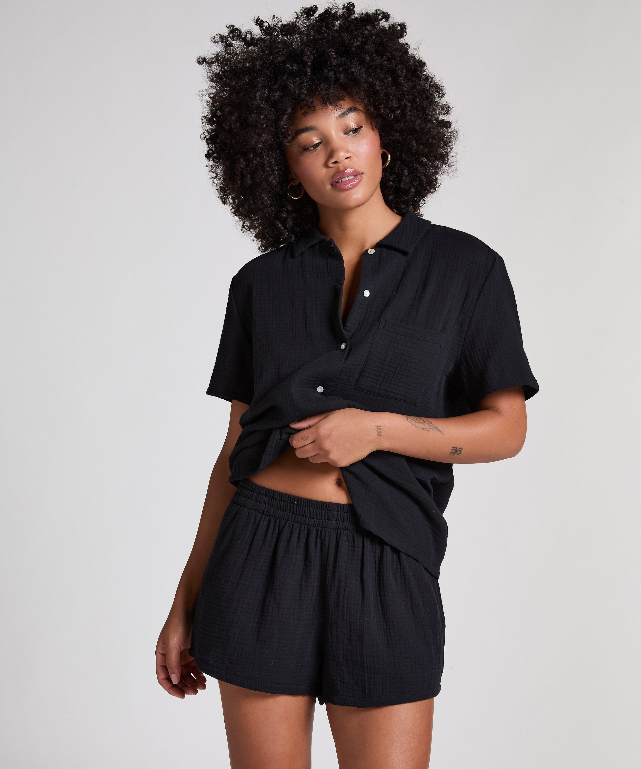 Muslin Short, Black