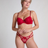 Irina Thong, Red