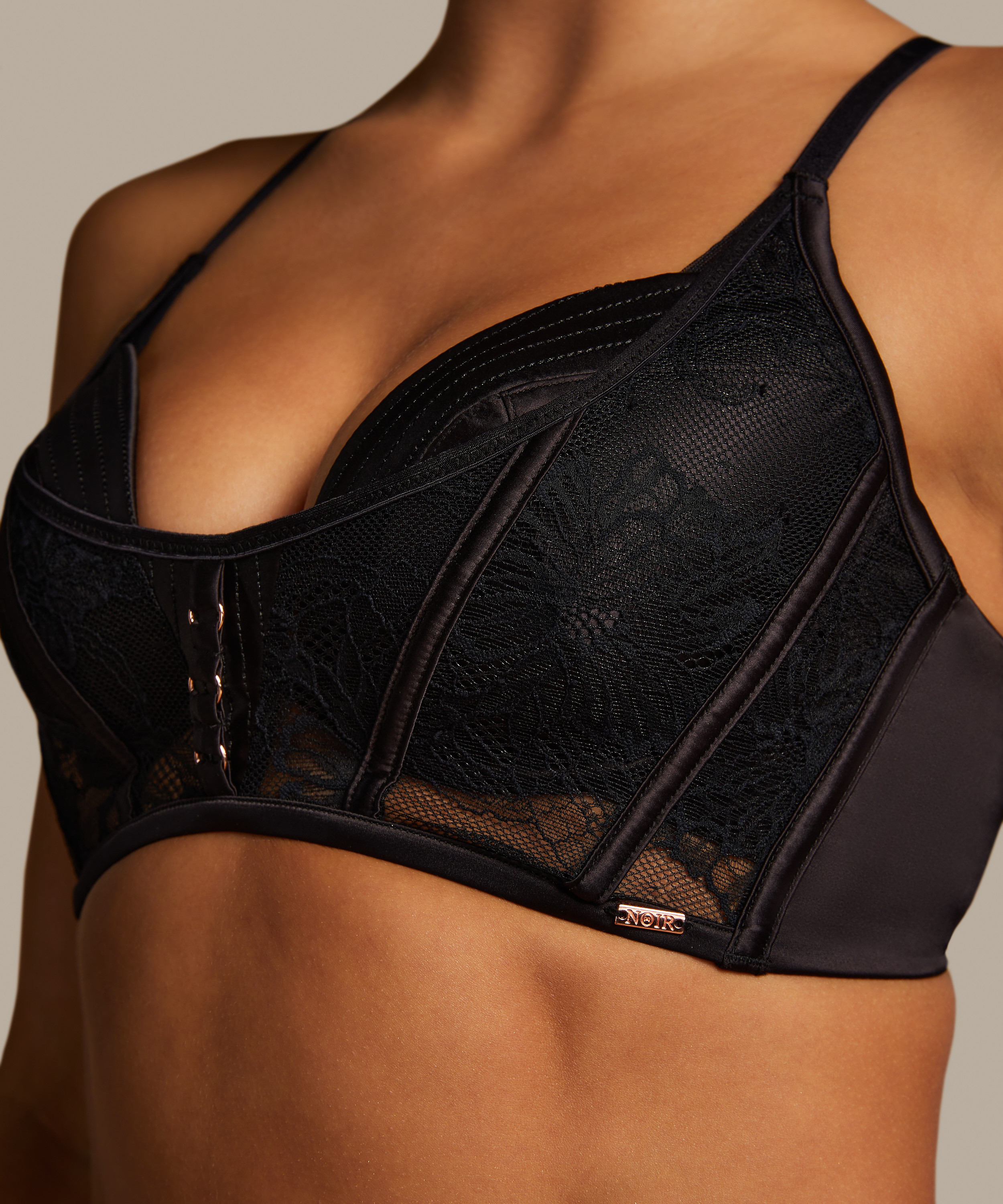 Allura Padded Underwired Longline Bra, Black, main