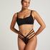 Lorraine Thong, Black