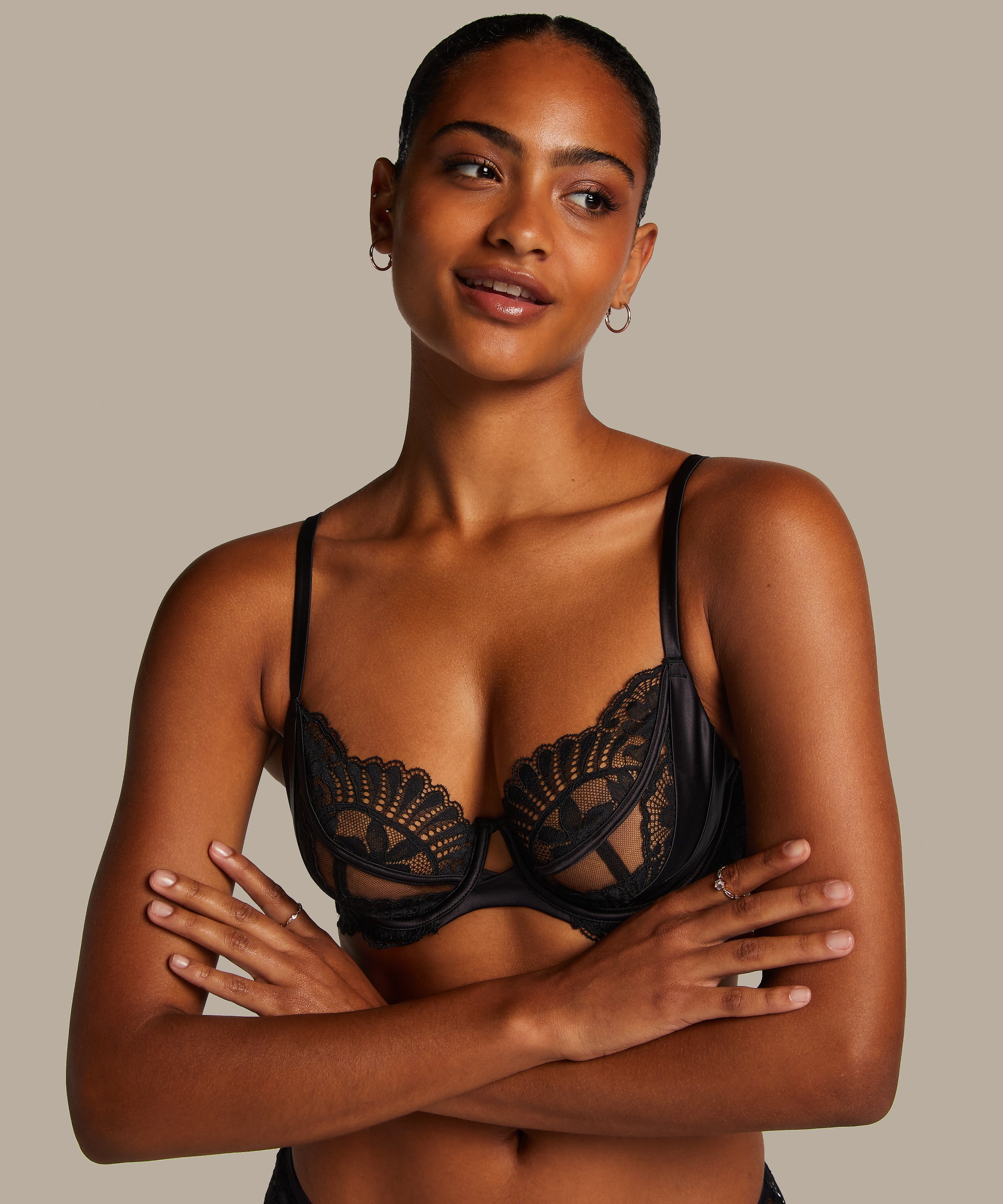 Almendra Non-Padded Underwired Bra, Black, main